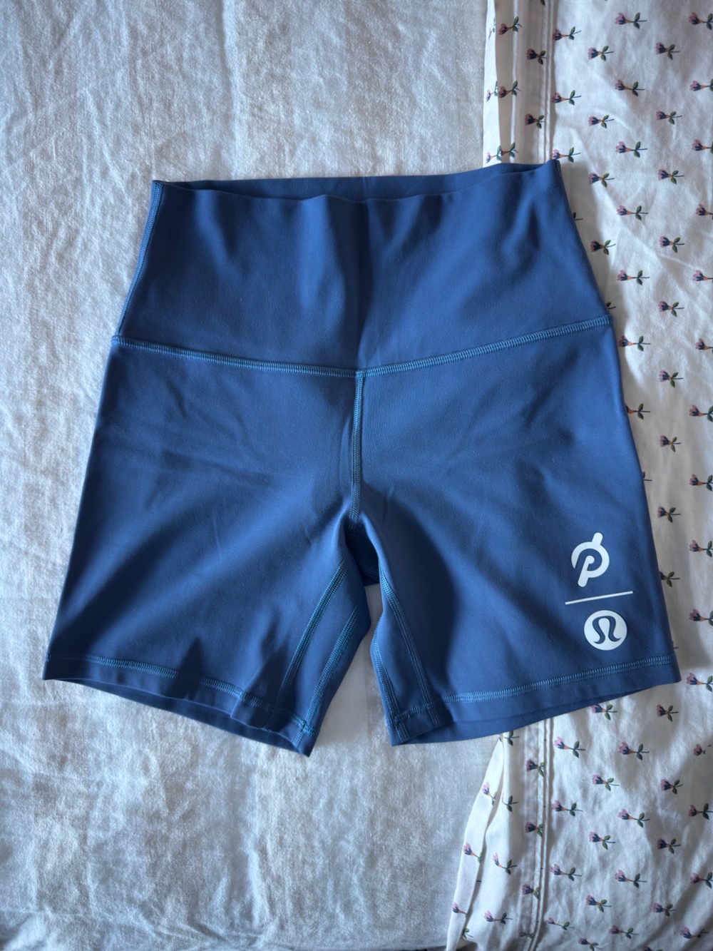 lululemon athletica x Peloton Align Bike Shorts in Blue